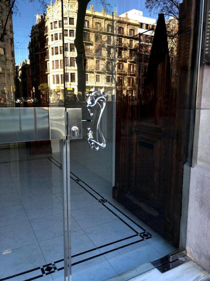 Mr. Serrano Apartments Barcelona Luaran gambar
