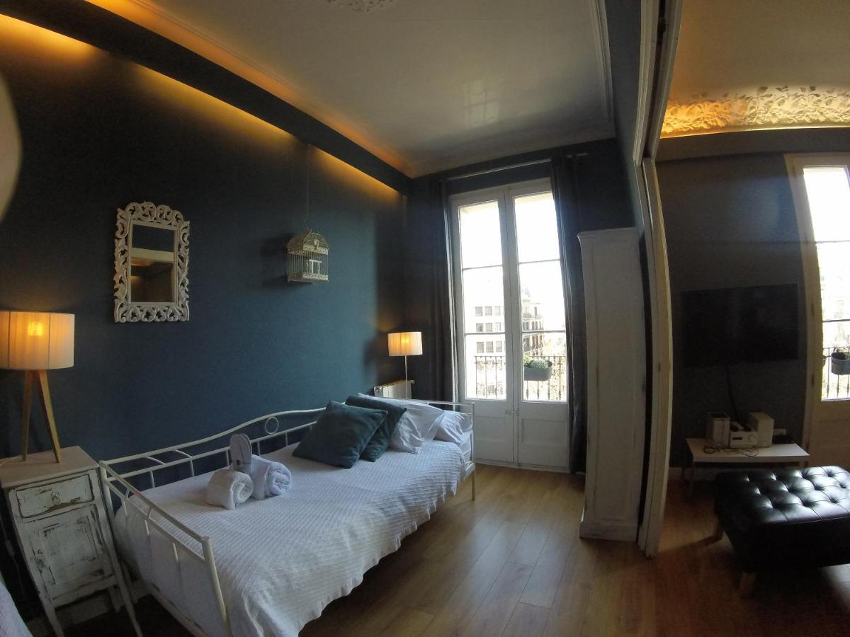 Mr. Serrano Apartments Barcelona Luaran gambar